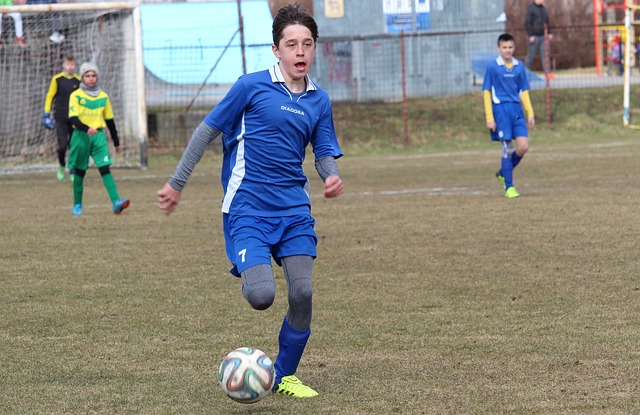 通过削弱球 通过削弱球